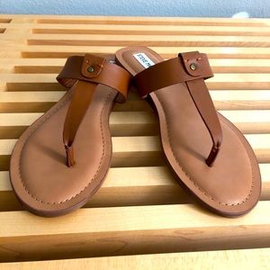 NEW Steve Madden Wander sandals